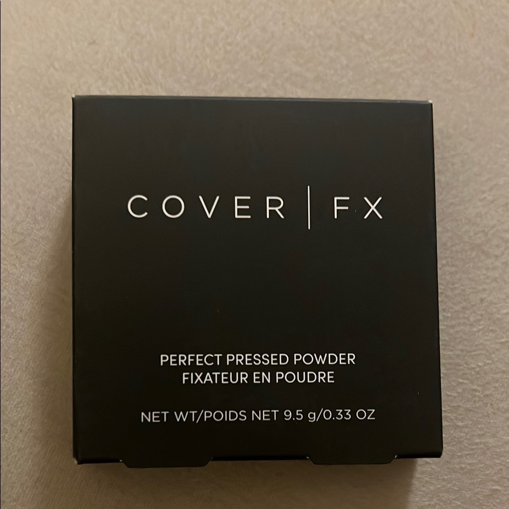 COVER FX Perfect Pressed Powder in Black Case Medium